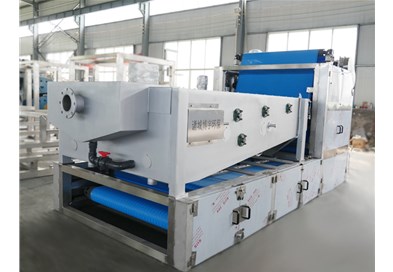 带式浓缩脱水一体机集成化设计，节省空间与成本!